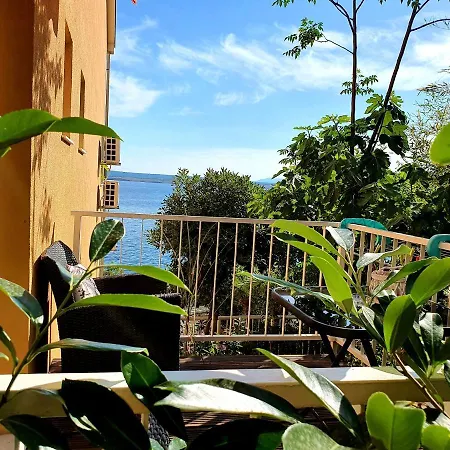 Apartments And Rooms Lucia&Veronica 3* Dramalj
